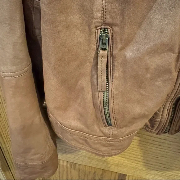 Lucky Brand Camel Leather Collarless Moto Jacket. Large